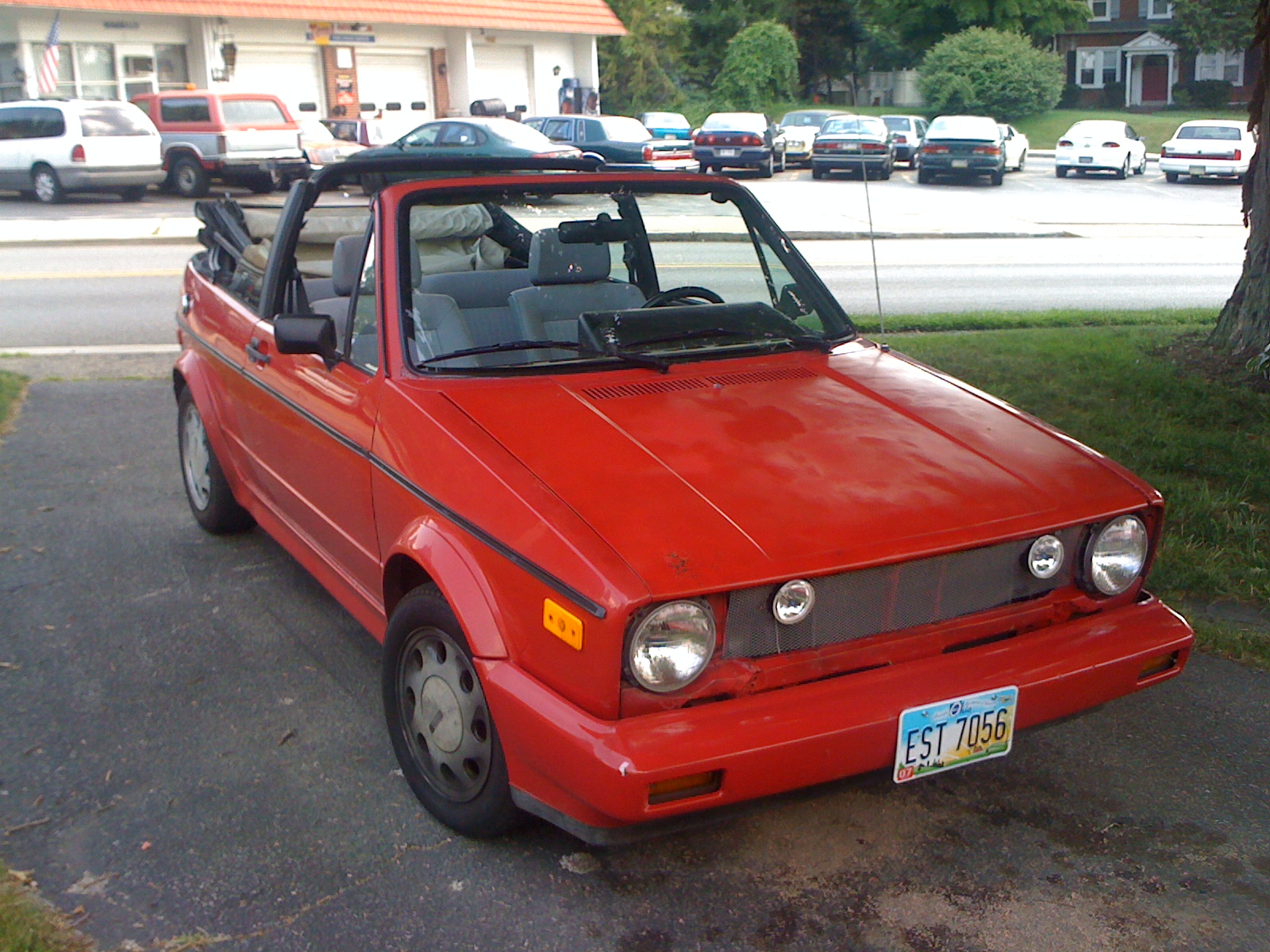 here she is, the 90 cabby... ignore the front... im working on repairing her after my accident